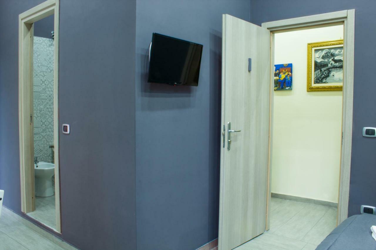 Holiday Naples Art Rooms Esterno foto